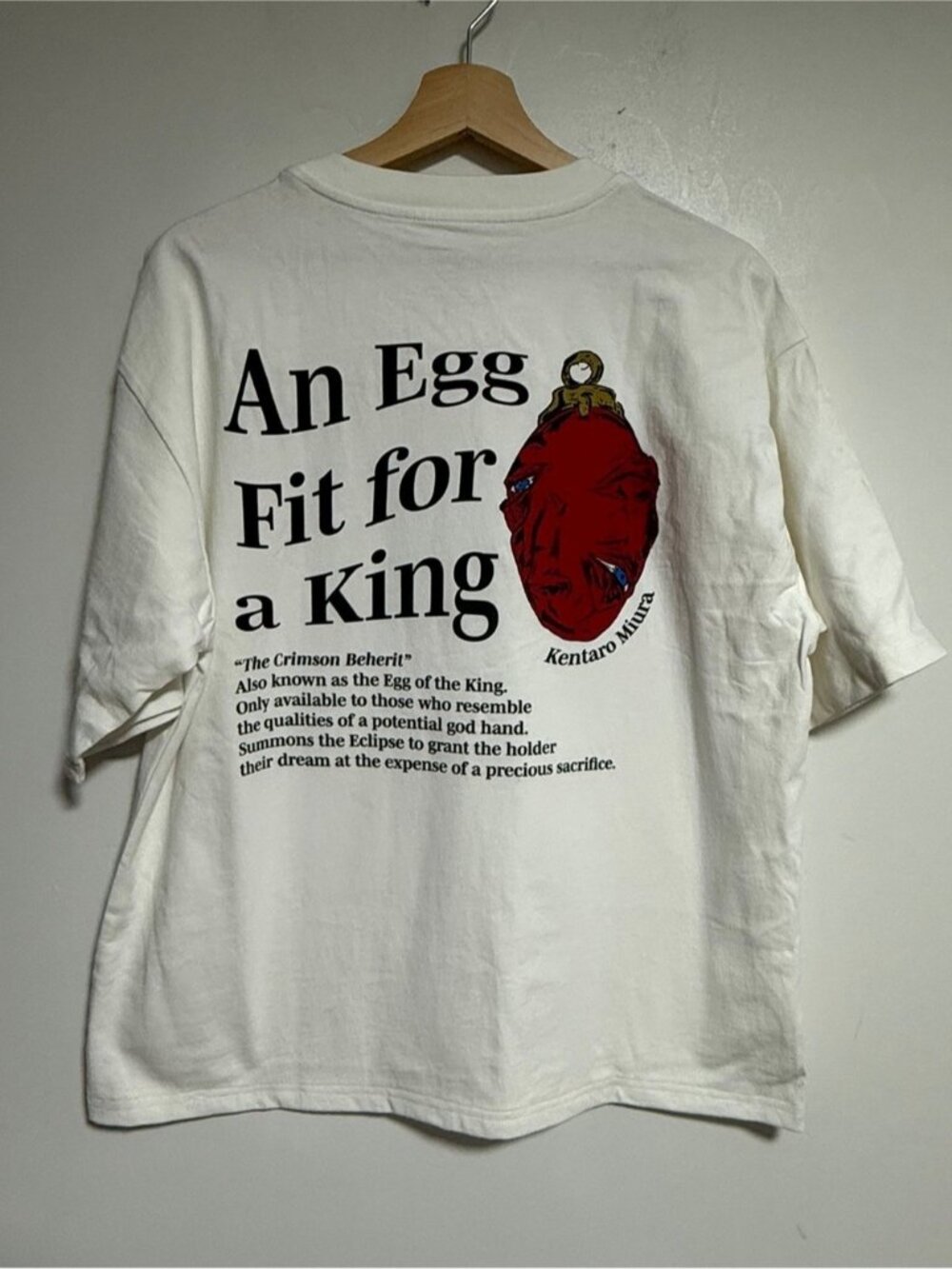 Room77 “An Egg Fit for a King” Graphic T-Shirt Medium White BNWOT Made in Canada - Picture 3 of 8